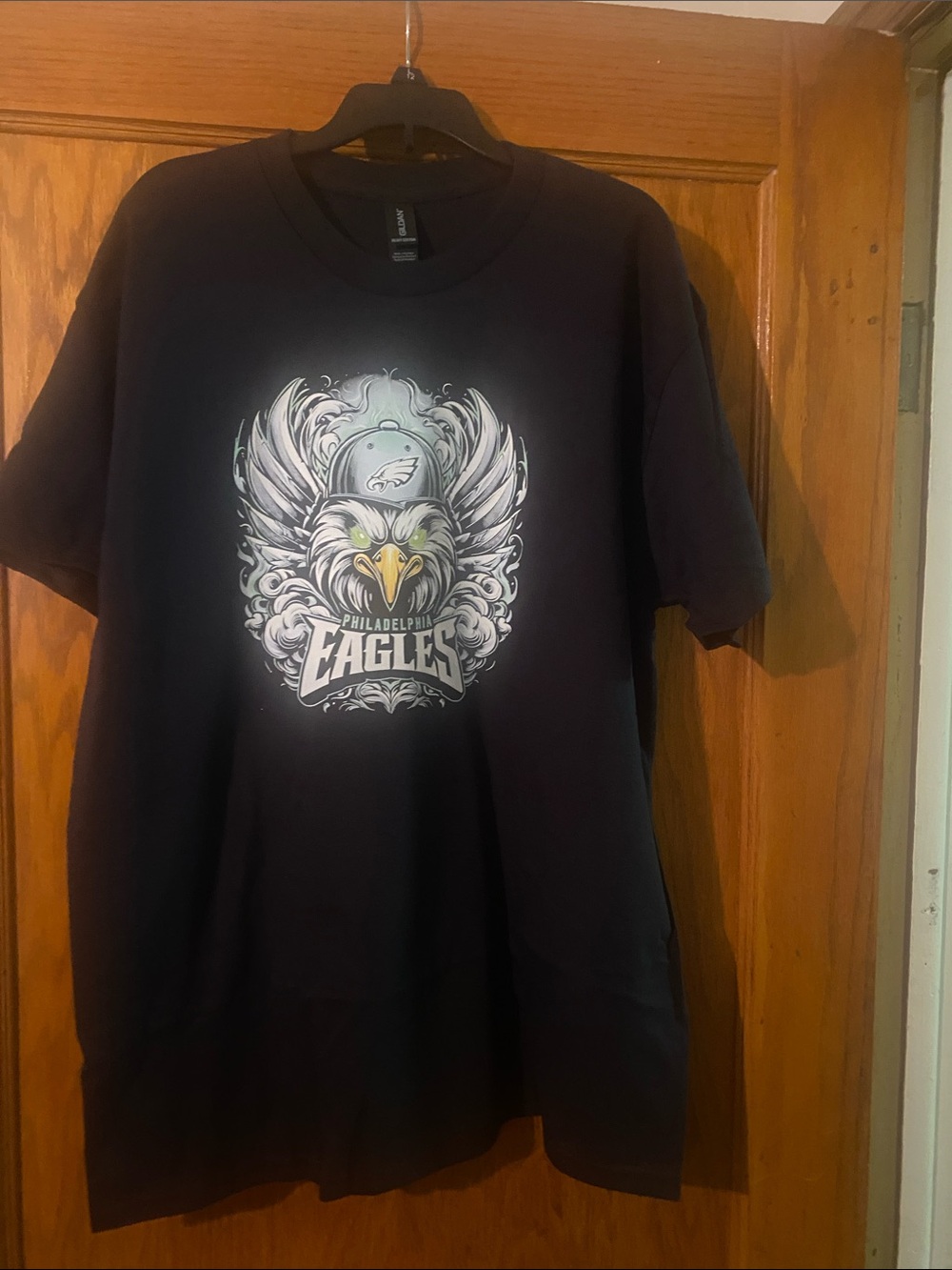 Handcrafted Gildan Black Philadelphia Eagles Graphic T-Shirt